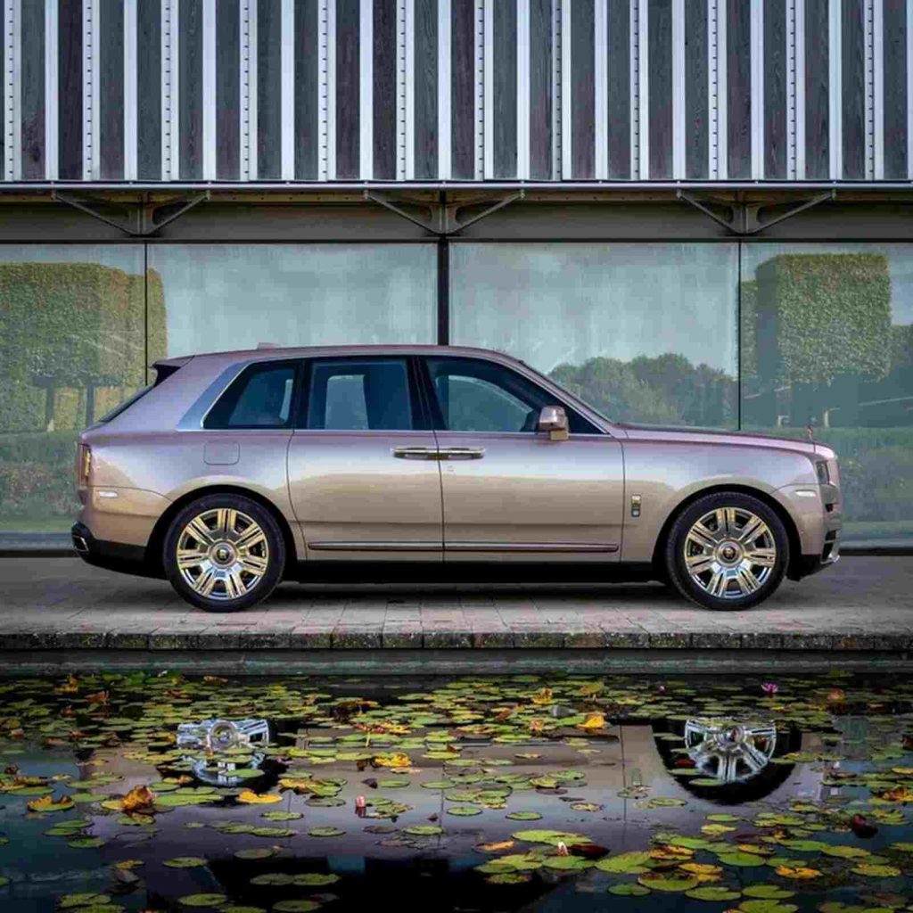 Rolls Royce Cullinan Pearl