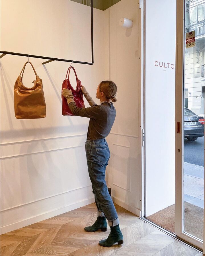 Marta Cobos en un pop up de Culto