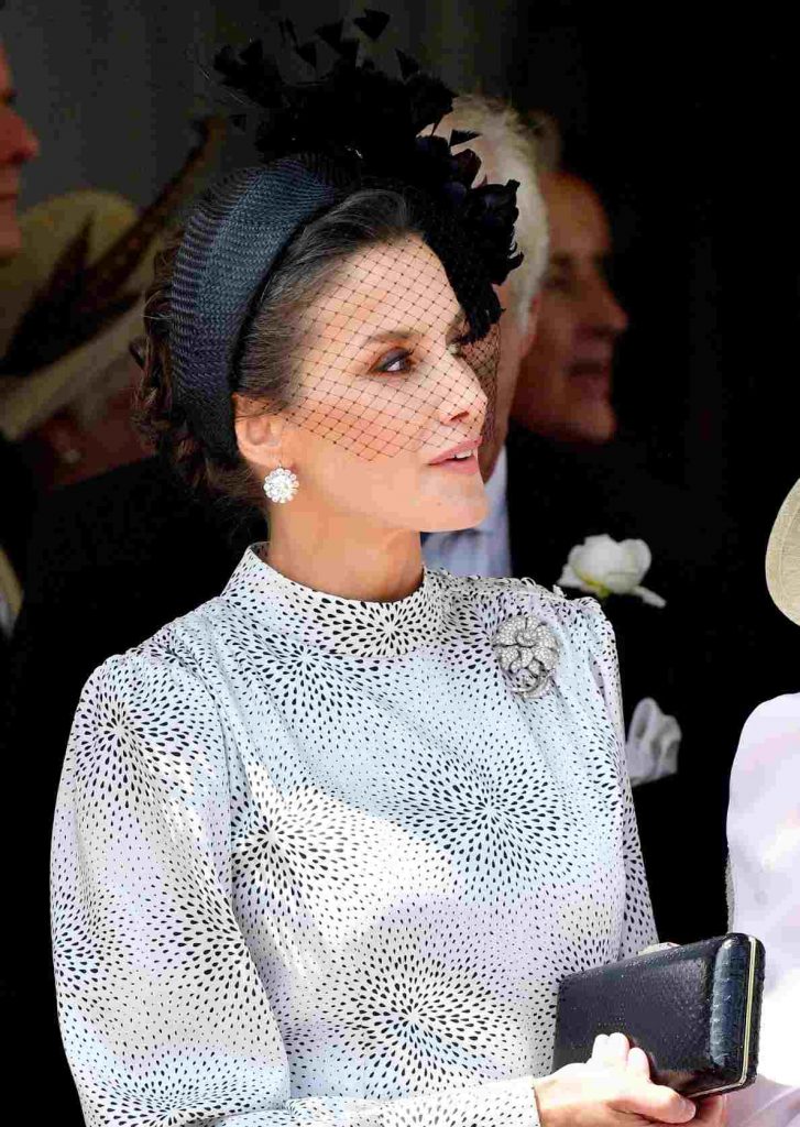 La Reina Letizia con tocado negro Cherubina