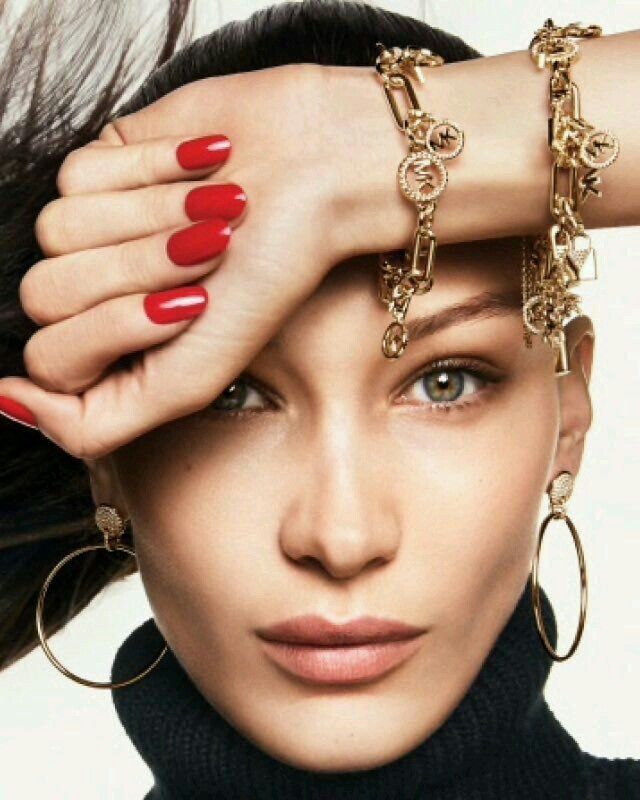 Labial rojo, labios rojos, chanel beauty