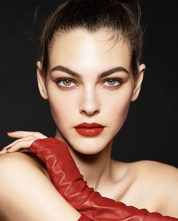 Labial rojo, labios rojos, chanel beauty