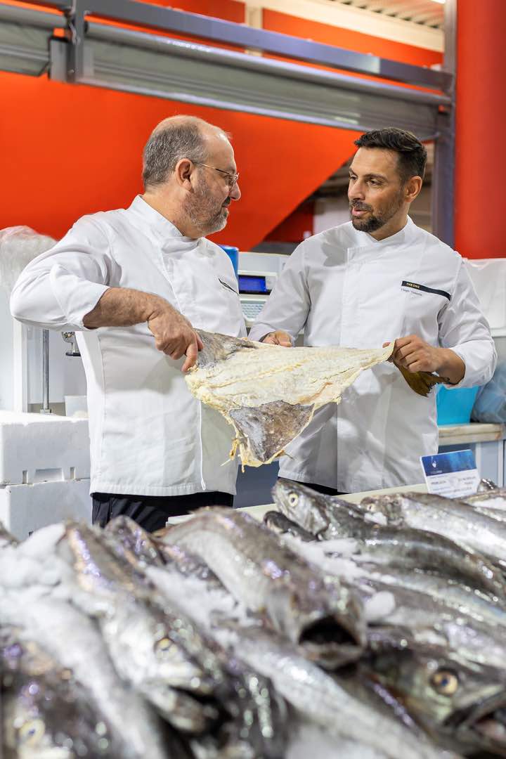 El chef Miguel Mu&ntilde;oz y el chef Tiago Valente 