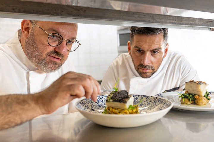 El chef Miguel Mu&ntilde;oz y el chef Tiago Valente 