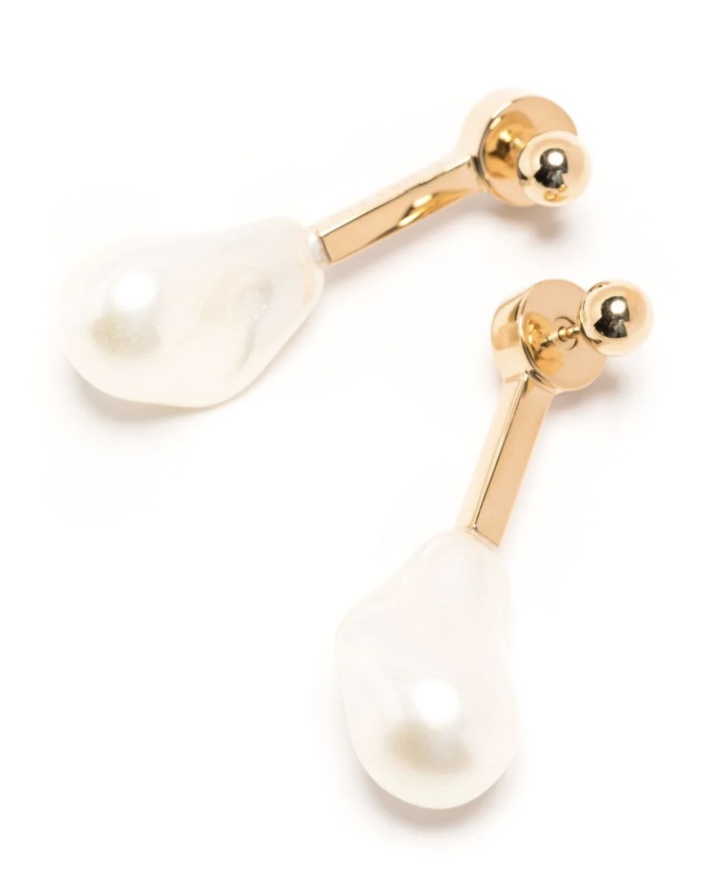 Pendientes de perlas de Rejina Pyo