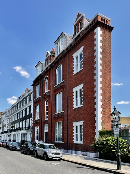 Casa m&aacute;s estrecha del mundo