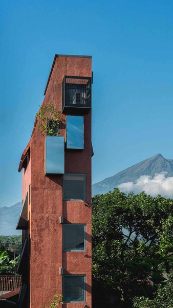 Casa m&aacute;s estrecha del mundo