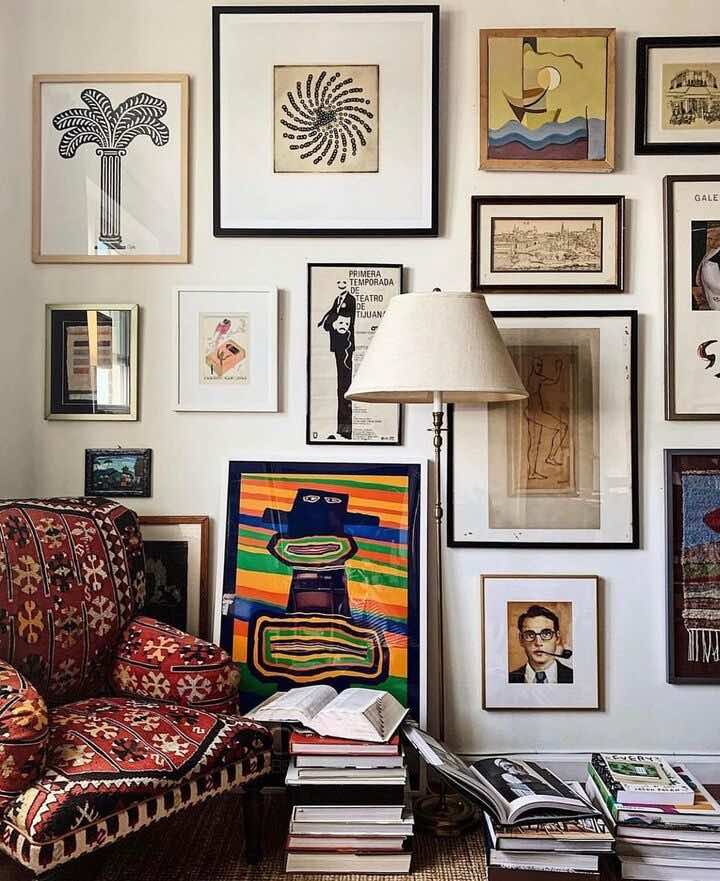 Libros y cuadros