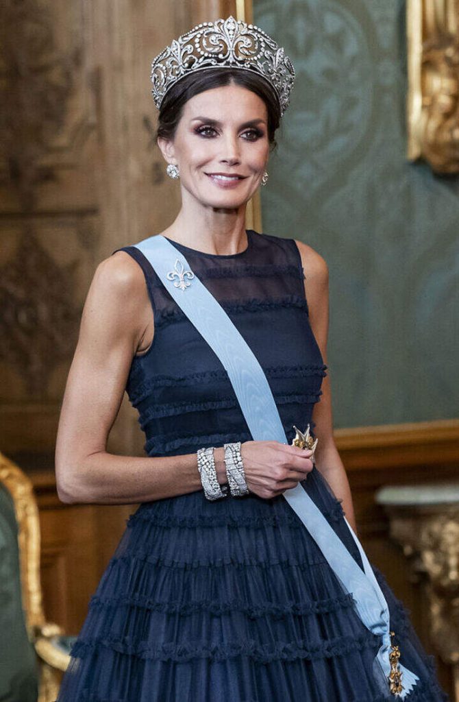 Reina Letizia, tiara flor de lis