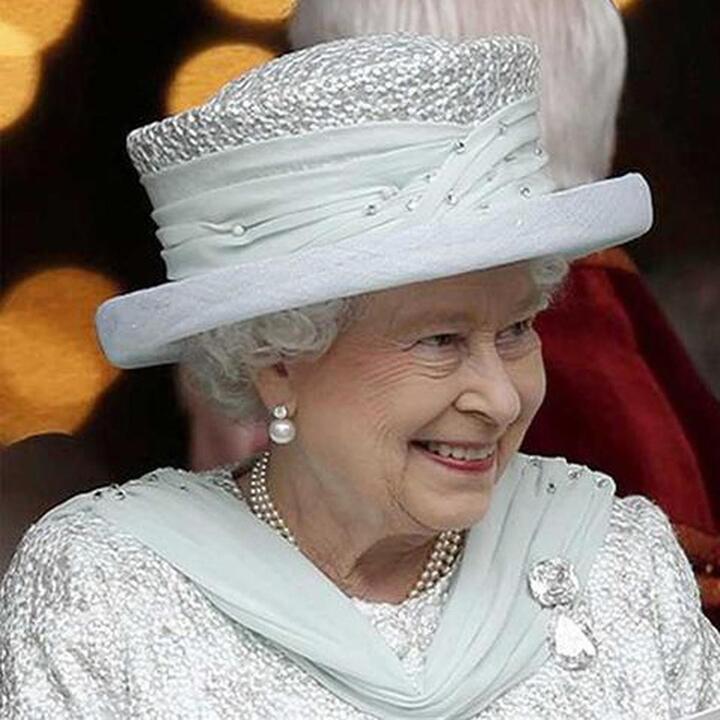 Borche Reina Isabel II