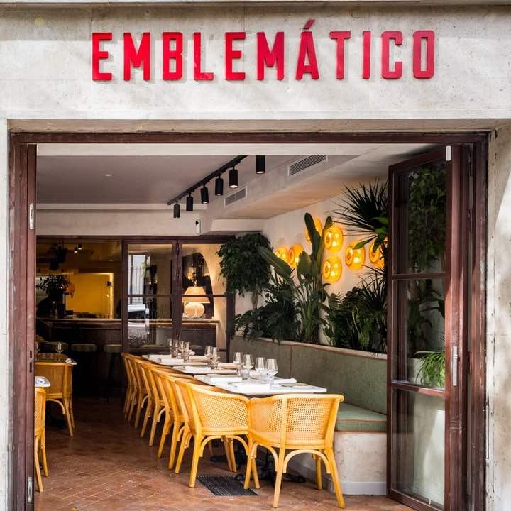 Bar H Emblem&aacute;tico