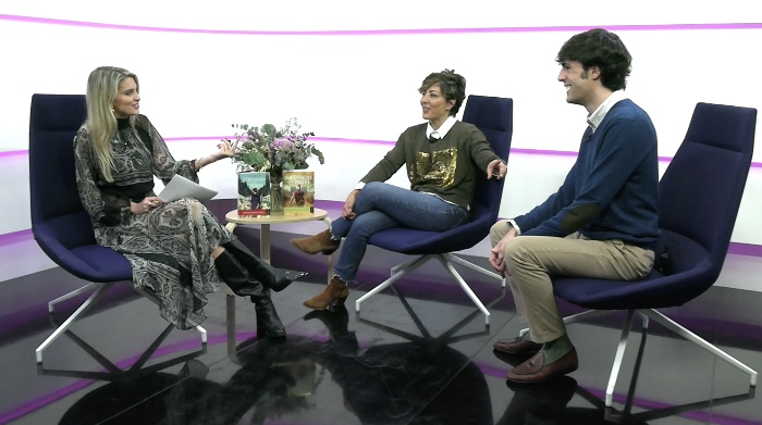 Fina Grosso entrevistando a Sonsoles &Oacute;nega y Alfonso Goizueta