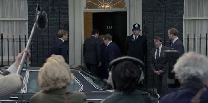 Downing Street, The Crown