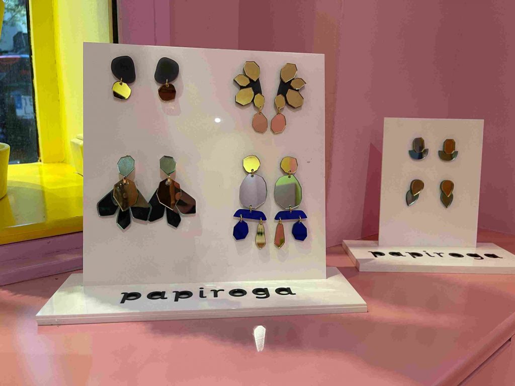 Pendientes Papiroga en la tienda de Madrid