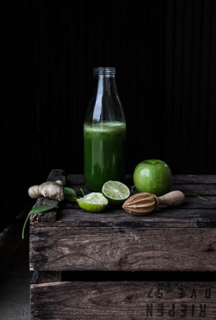 Botella, batido verde