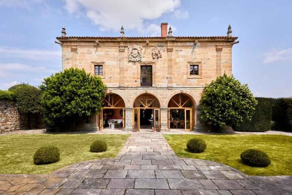 Hotel Palacio Helguera