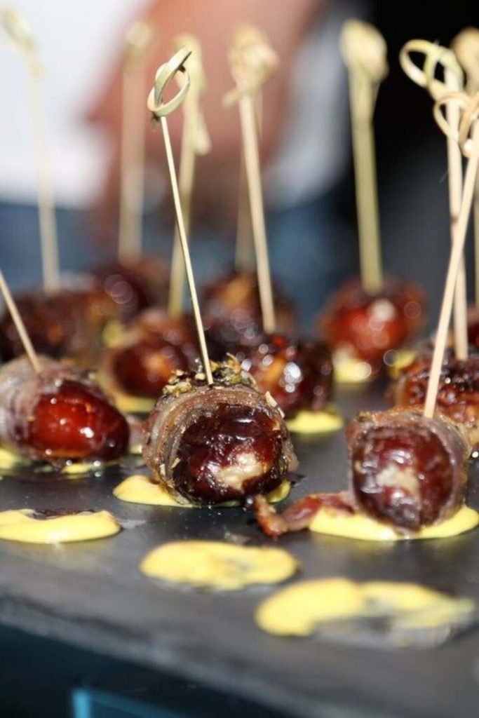 Datil con panceta