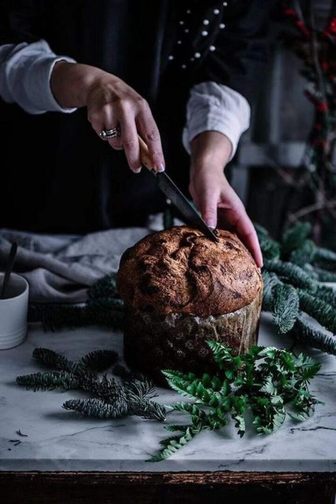 Panettone, cuchillo