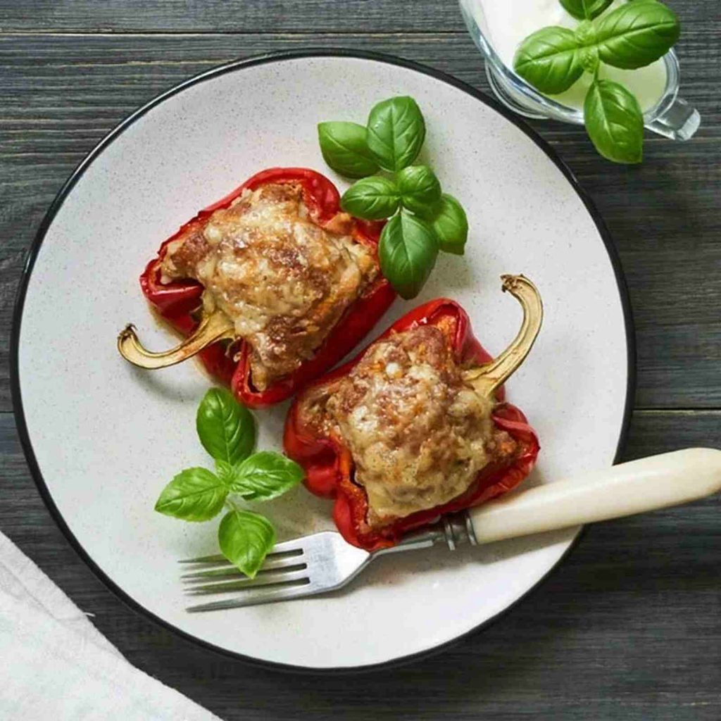 Pimientos con queso y carne