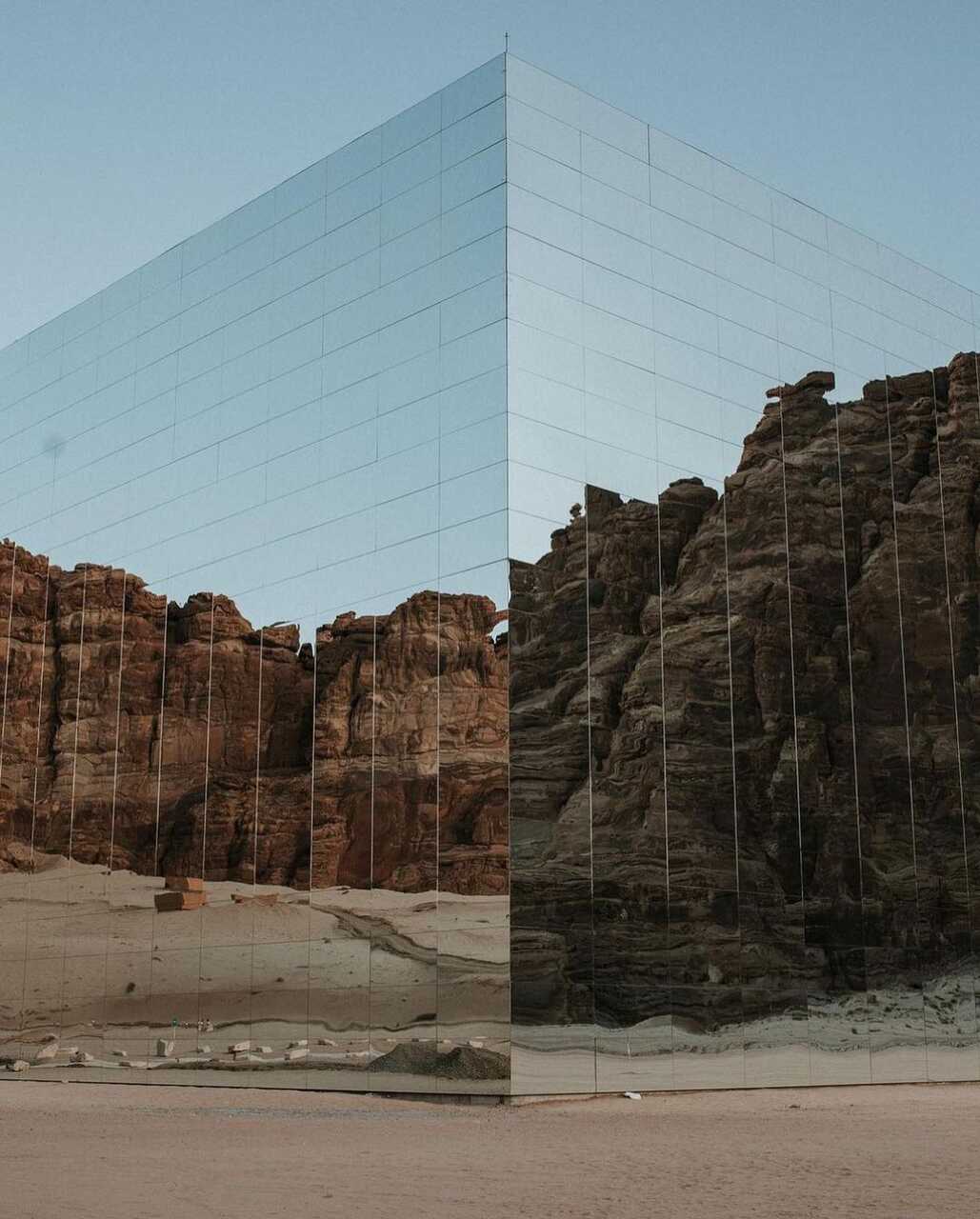 Maraya Concert Hall, Arquitectura, Espejos, Desierto