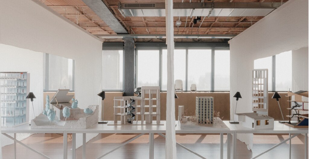 Exposici&oacute;n arquitectura