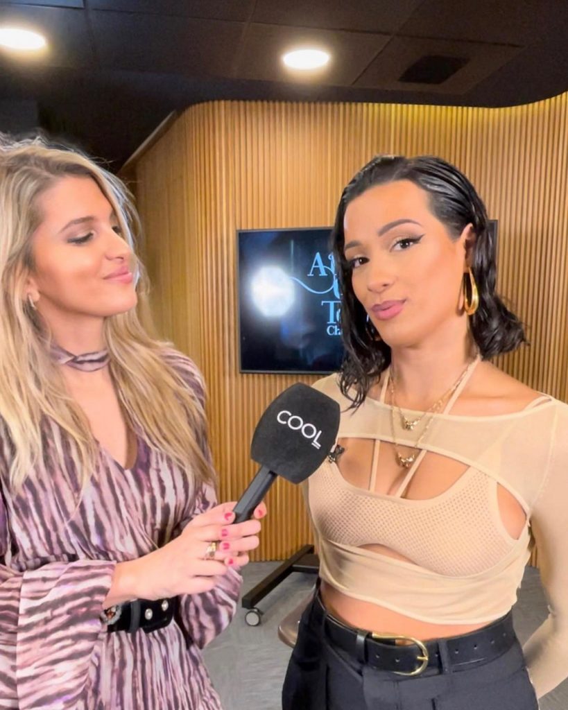 La cantante Chanel con Fina Grosso en COOL
