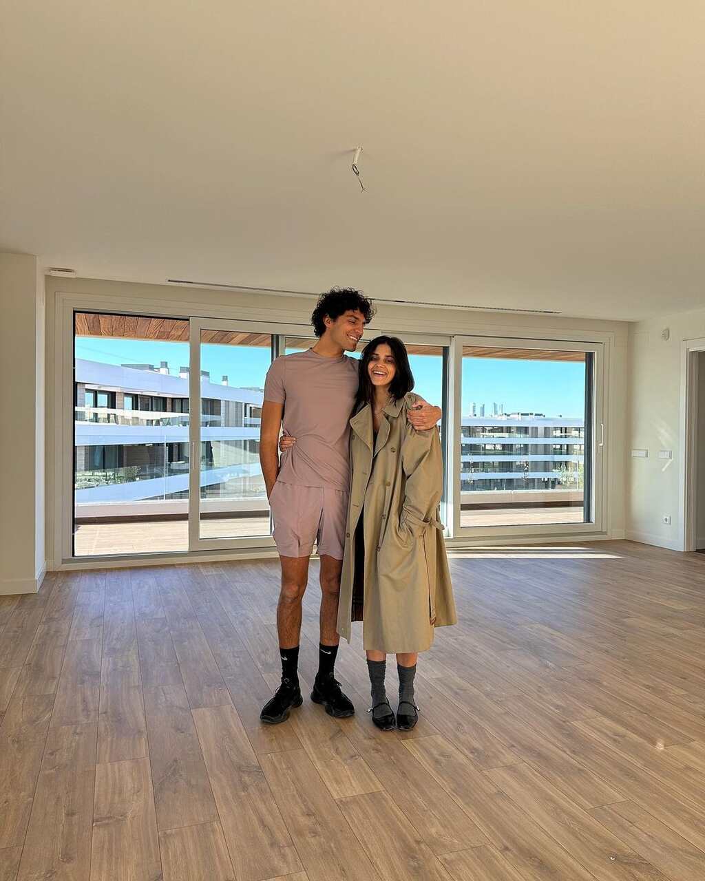Mar&iacute;a G. de Jaime y Tom&aacute;s P&aacute;ramo, casa nueva, Moraleja