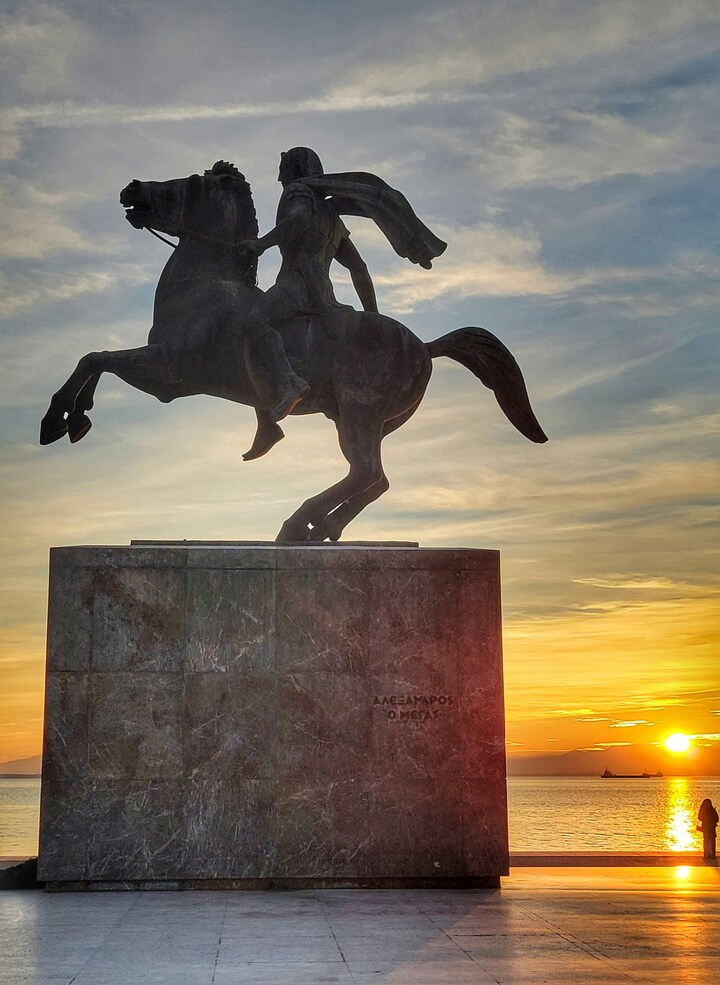 Escultura de Alejandro Magno en Tesal&oacute;nica