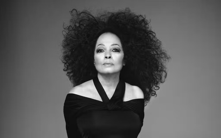 Vestido negro, Diana Ross