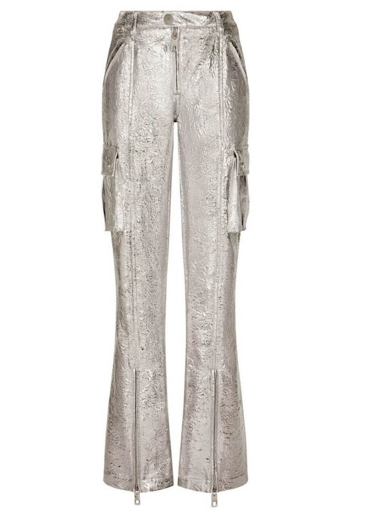 pantalones metalizados, pantalones plateados, tendencias, qu&eacute; se lleva, ropa