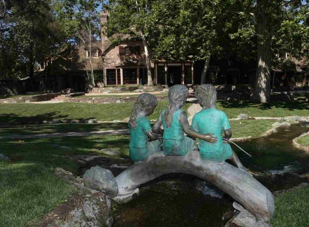 Escultura Neverland