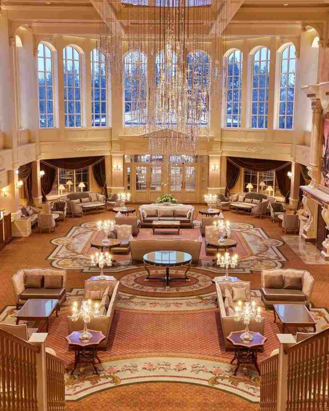 Lobby l&aacute;mpara, Disneyland Hotel