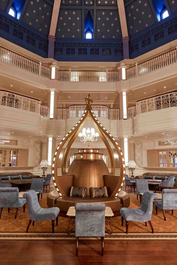 Sal&oacute;n disneyland hotel