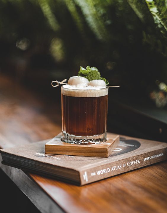 c&oacute;ctel, bartender, cointreau
