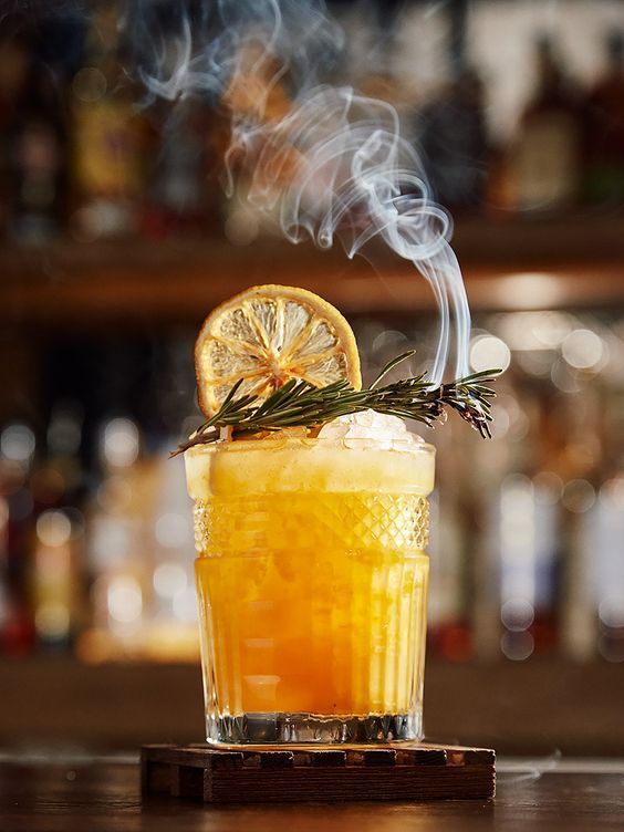 c&oacute;ctel, bartender, cointreau