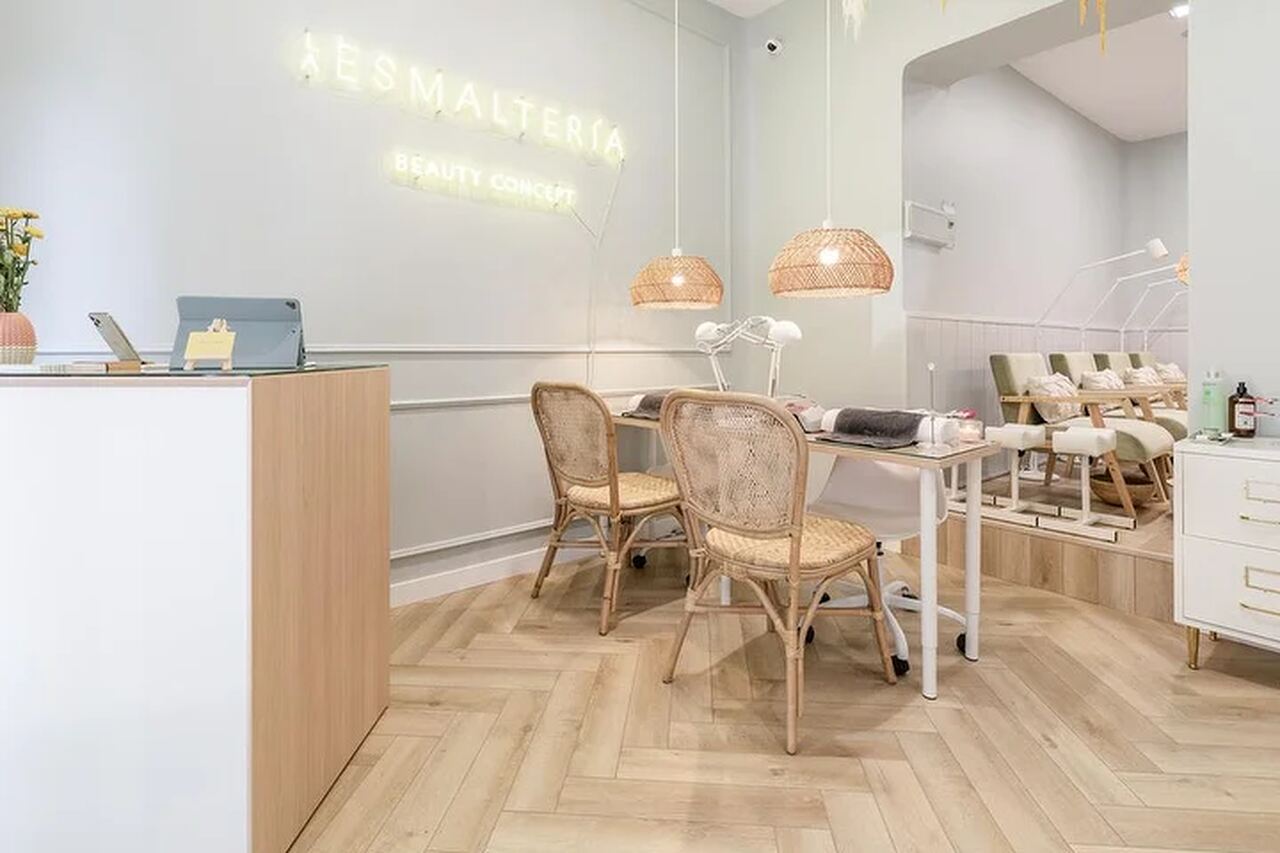 La Esmalter&iacute;a, pesta&ntilde;as, centros belleza, Madrid