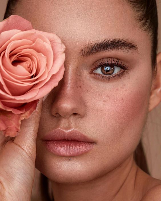 ojeras, bolsas, eliminar ojeras, parches ojos, cuidar contorno de ojos, aclarar ojeras