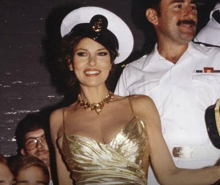 Raquel Welch Subasta