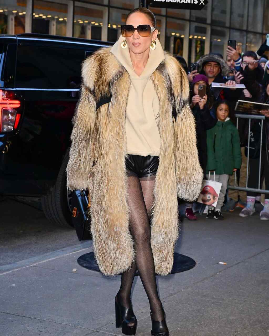Mob wife, tendencias, moda, Jennifer López