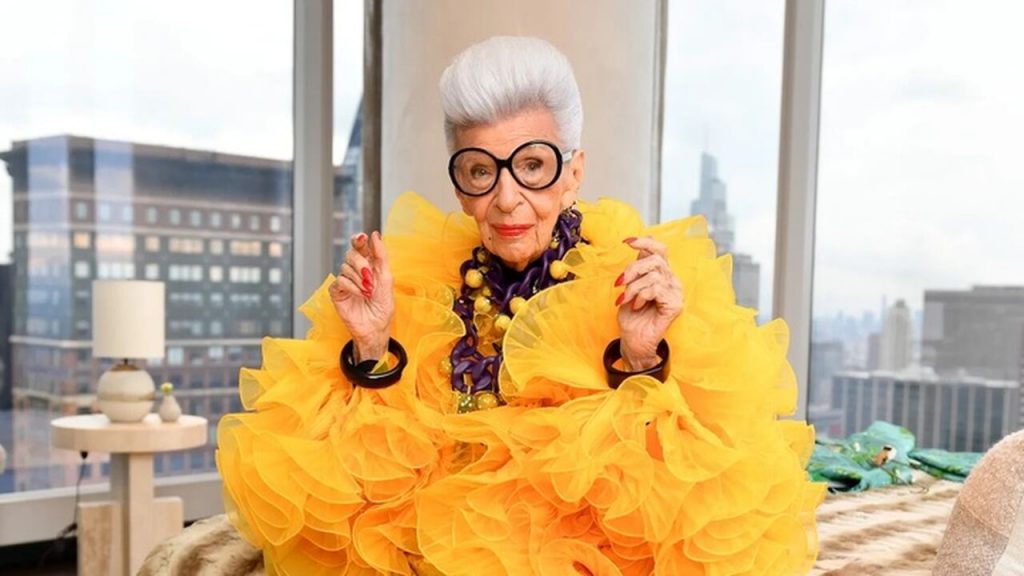 Iris Apfel vestido volantes