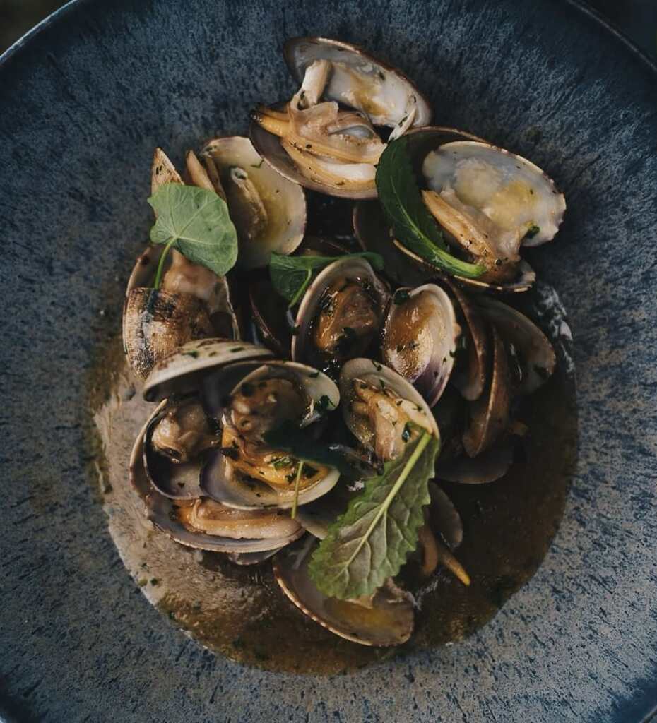 Restaurante c&aacute;ntabro