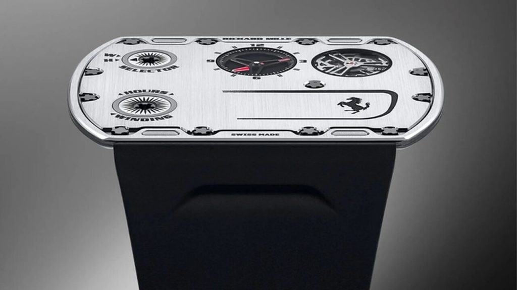Detalle frontal reloj fino