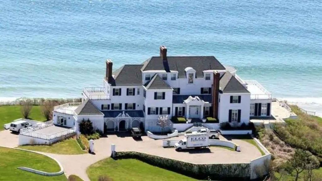 Mansi&oacute;n Rhode Island