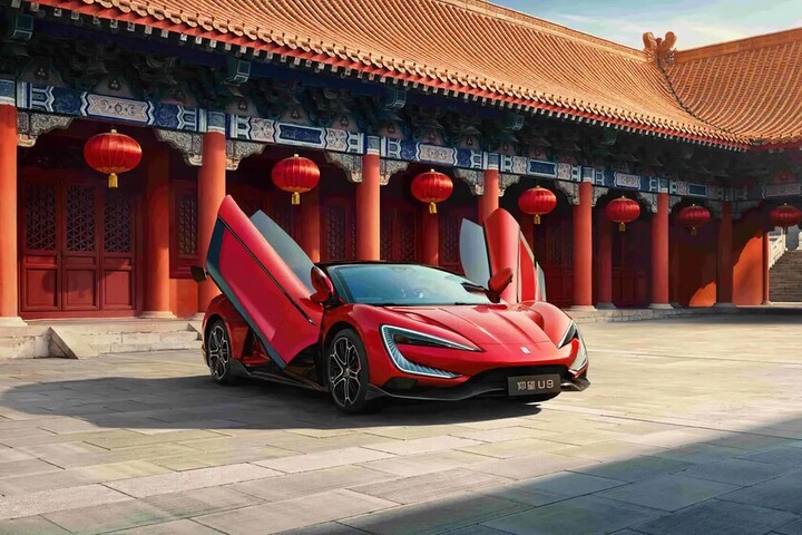 Coche eléctrico chino