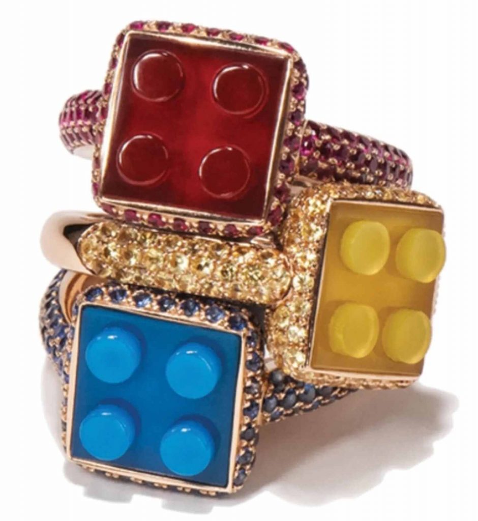 Anillo Lego, Nadine Ghosn