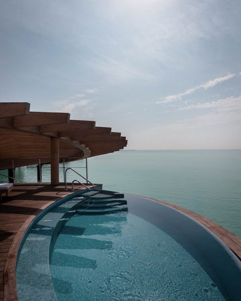 hotel, resort, hotel cristiano ronaldo, georgina rodr&iacute;guez