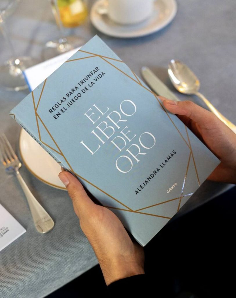 'El libro de oro' de la coach mexicana Alejandra Llamas