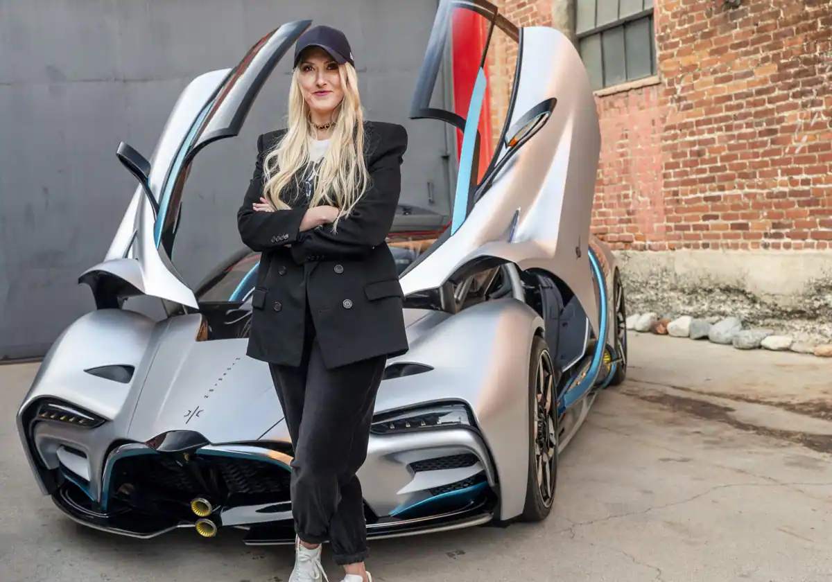 Supercar Blondie, Alex Hirschi, SBX Cars
