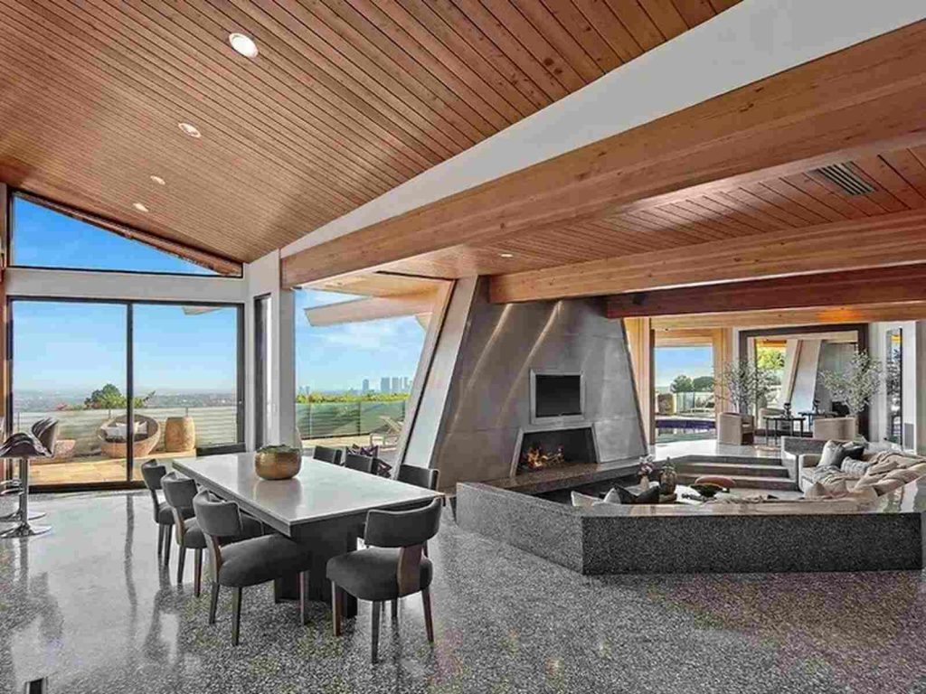 Sal&oacute;n comedor casa Christina Aguilera