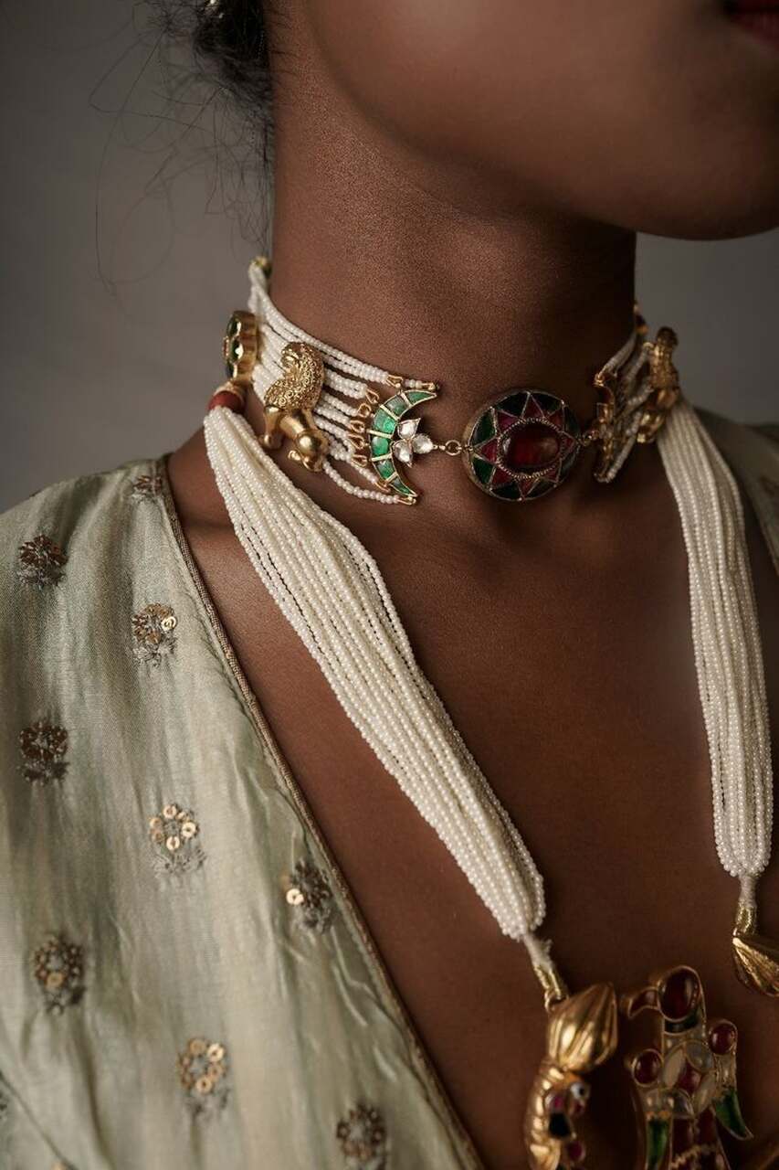 collares
