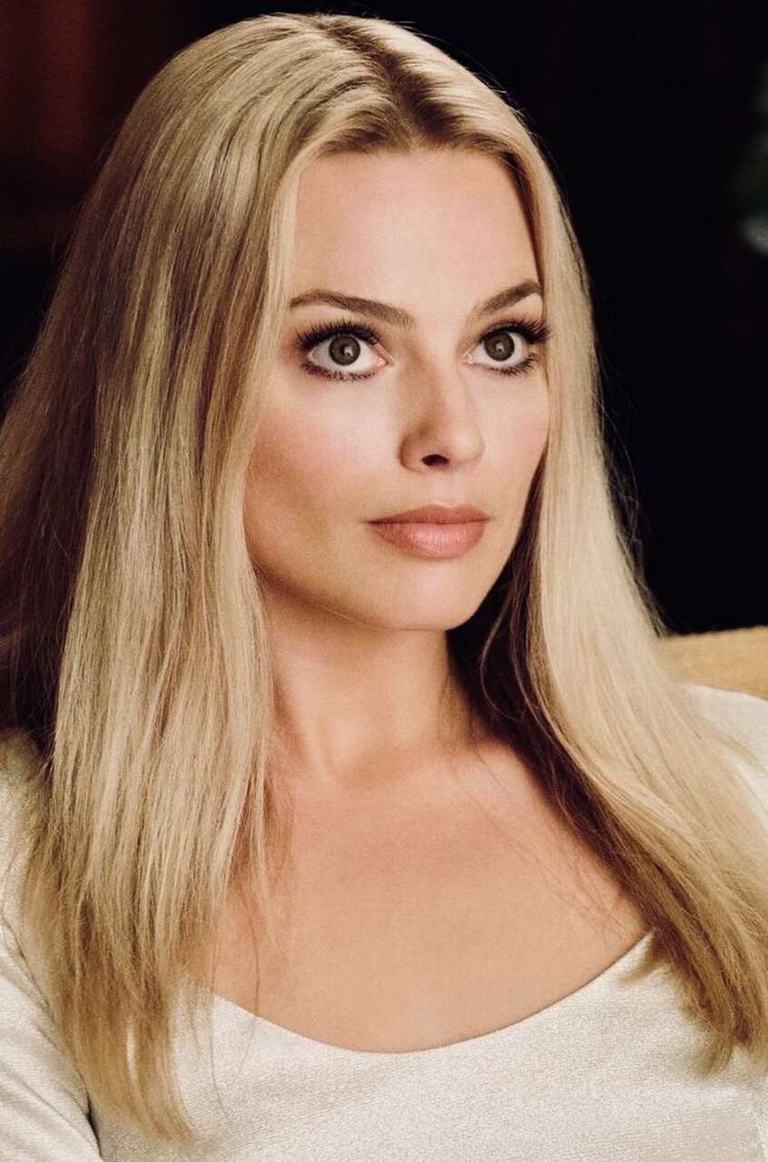 margot robbie mandíbula